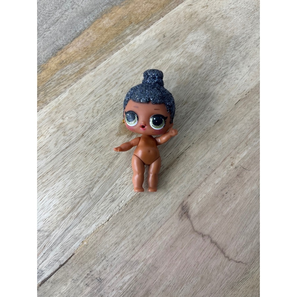 MGA LOL Surprise Lil Sister Glitter Blue Hair Green Eyes 46318MBE Mini Figure